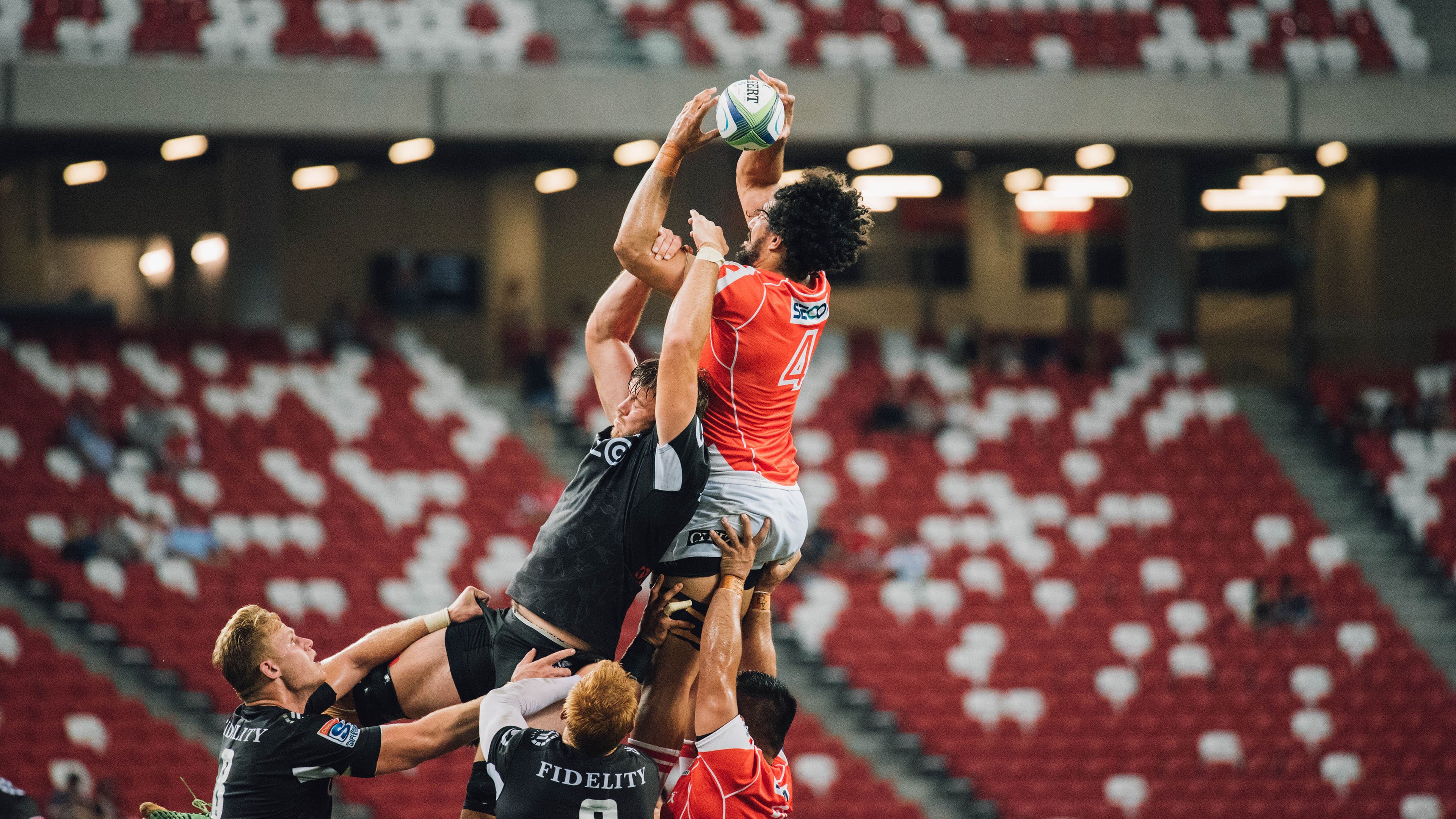 田径场新增风向提示标识助力发挥，田径项目测定风速的项目是