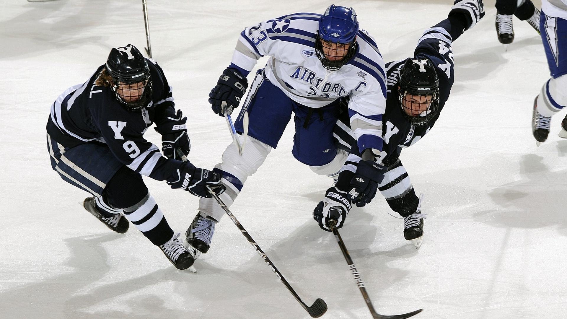 “马科斯·莫奇的防守技术与领导力,成为阿根廷美洲狮队的核心力量”